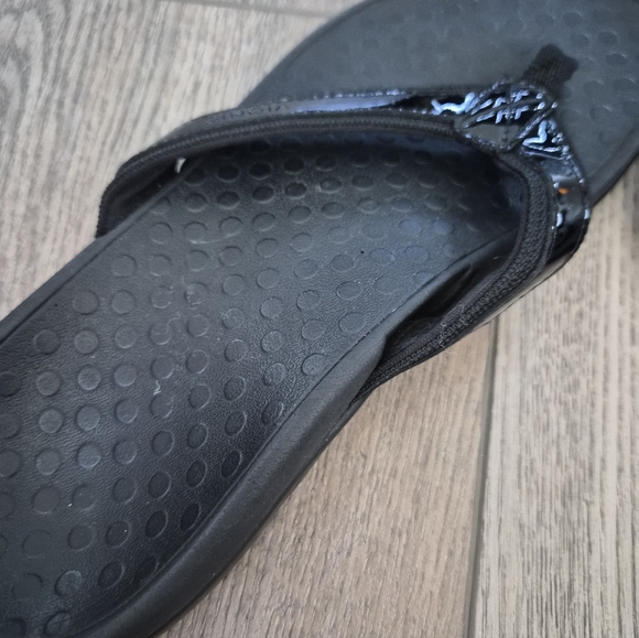 Vionic Sandals - Picture 5 of 7